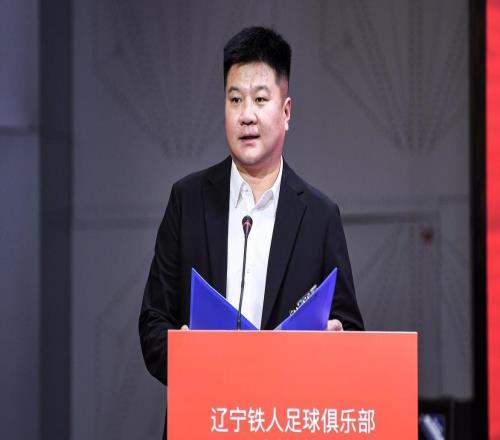 恭喜遼寧鐵人！官宣：36歲中場指揮官加盟，李金羽透露引援進度