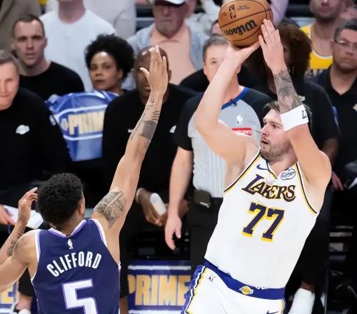 NBA常規(guī)賽明天1月13日賽程：湖人PK國王，快船PK黃蜂