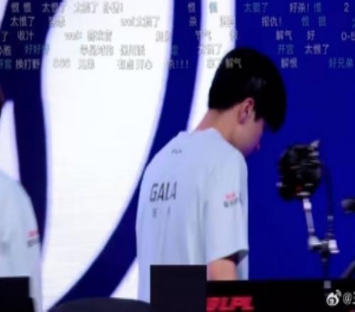 媒體人看IG10BLG：Gala這把反應(yīng)神了不過(guò)最后能翻ON第一功臣