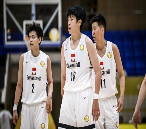 場(chǎng)均砍17+5！中國(guó)女籃25歲1米92新星閃耀沖冠：宮魯鳴沒(méi)看錯(cuò)她