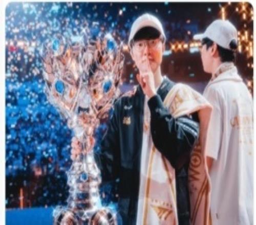 為了人類！G2為Faker應(yīng)援：第七冠獻(xiàn)給那個(gè)以為自己有機(jī)會(huì)的鐵皮佬