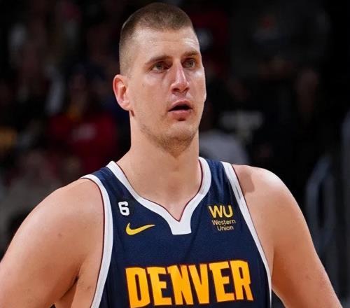 35分15板7助！就在今天，一項(xiàng)由字母哥保持的NBA紀(jì)錄被約胖打破了