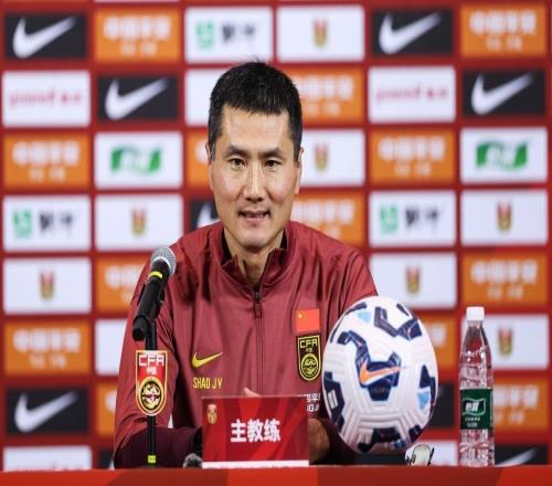 體壇聯(lián)播詹姆斯無緣全明星首發(fā)，曼城簽下水晶宮隊(duì)長(zhǎng)格伊