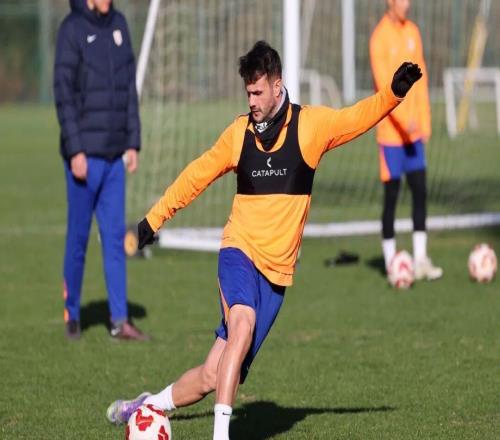 開放日球迷熱情鼓勵收官戰(zhàn)一同齊心協(xié)力