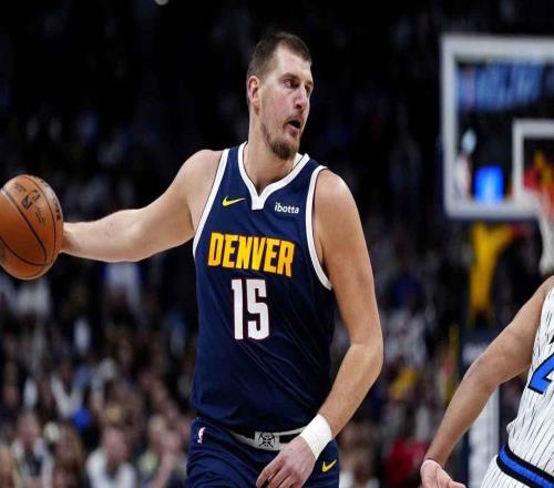 神，約基奇史詩(shī)般的近3場(chǎng)比賽表現(xiàn)，在NBA歷史上前所未有