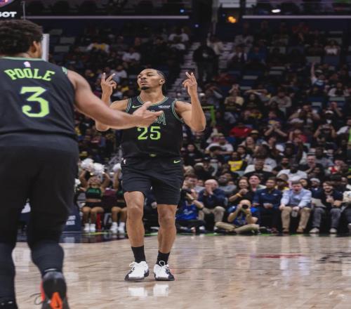 30+8+8！詹姆斯打爆錫安！湖人13勝0負(fù)領(lǐng)跑全聯(lián)盟