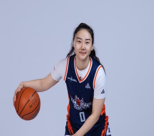 轟22+6！中國女籃31歲王牌滿血復活：宮魯鳴明年招她