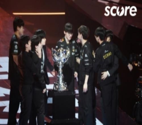 LOL博主看完S15后感慨：希望各位在這個舞臺找到能打動自己的東西