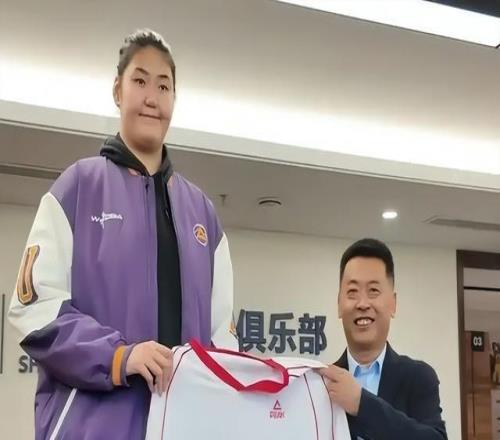 張子宇何時代表山東高速首秀缺席常規(guī)賽季后賽有望亮相