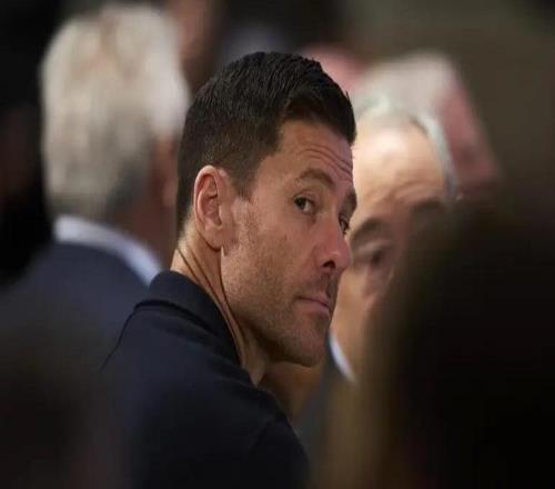 TA：阿隆索世俱杯期間曾進行釣魚測試，發(fā)現(xiàn)更衣室有人泄密