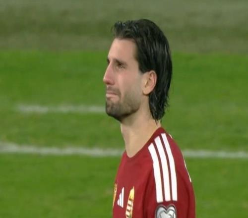 從天堂到地獄，索博在21領(lǐng)先后瘋狂慶祝，被絕殺后傷心落淚