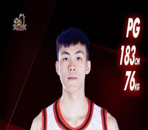 場均18.2分本土第3！CBA官方：龐崢麟榮膺首期月度最佳星銳