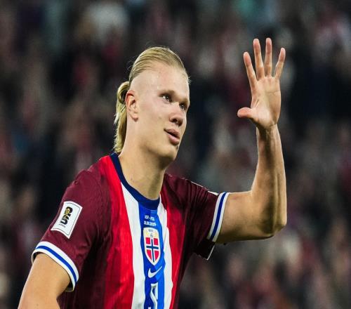 一日英超動(dòng)向：哈蘭德?tīng)顟B(tài)真是太火爆，兩新人被BIG6爭(zhēng)奪