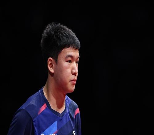 黃石華新3比2逆轉闖入乒超決賽，林詩(shī)棟：肩有傷但相信隊友