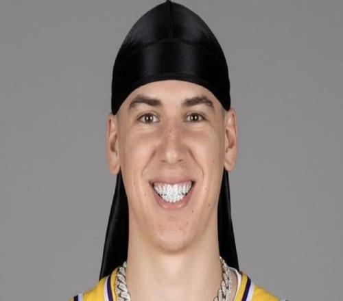 80分！80分?。∪揞^，牛逼！恭喜湖人...