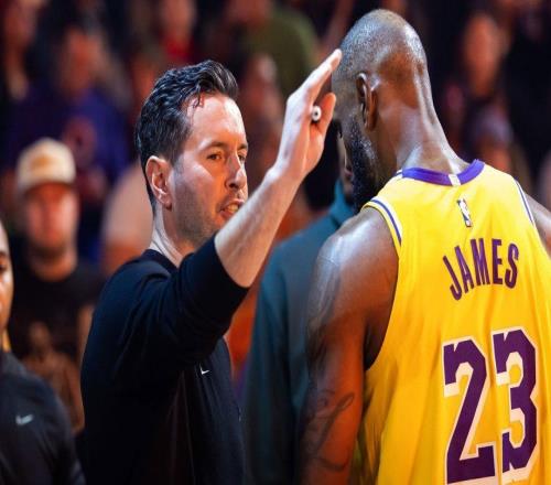 心態(tài)崩了，湖人隊(duì)再次輸給國王隊(duì)后，主教練雷迪克明顯感到惱火