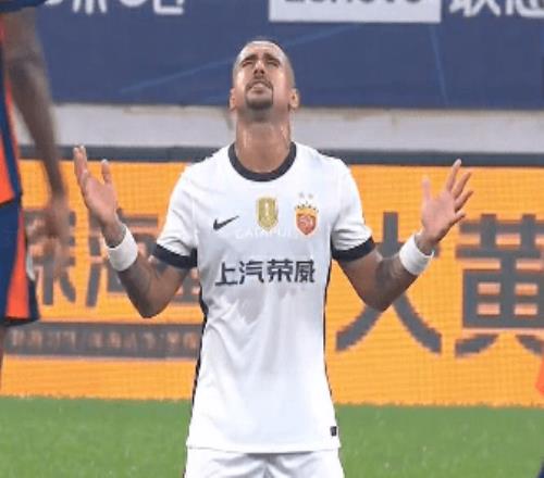 中超海港客場(chǎng)43海牛領(lǐng)跑蘭克爾澤萊昂納多各2球