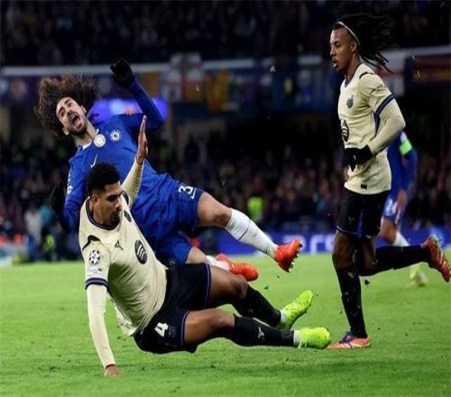 “消失”33天！巴薩副隊(duì)長回來了：周一回歸訓(xùn)練6000人見證