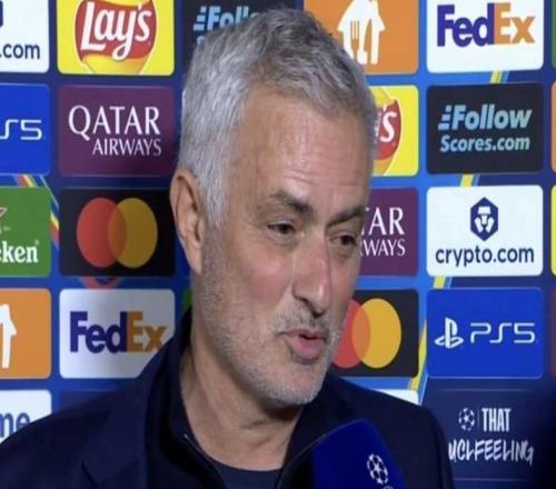 穆里尼奧：這是美妙的夜晚，我們掌控了比賽理應(yīng)戰(zhàn)勝那不勒斯