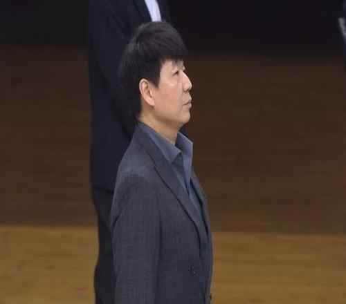 拒絕逆轉，山東男籃終結三連敗，邱彪果斷棄用高詩(shī)巖，陶漢林9+13