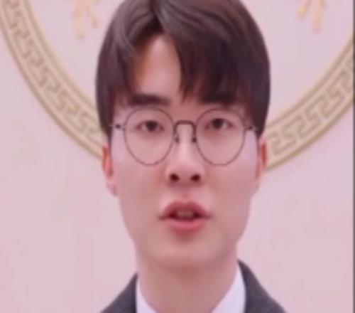 Faker：大家新年快樂(lè )，事事順心，生活中充滿(mǎn)美好的事情