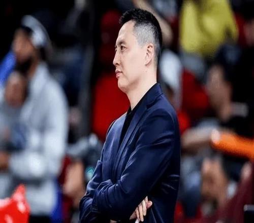 上海五連勝盧偉立大功！攻守調(diào)整后力保侵略性，球場(chǎng)應(yīng)變也變好了