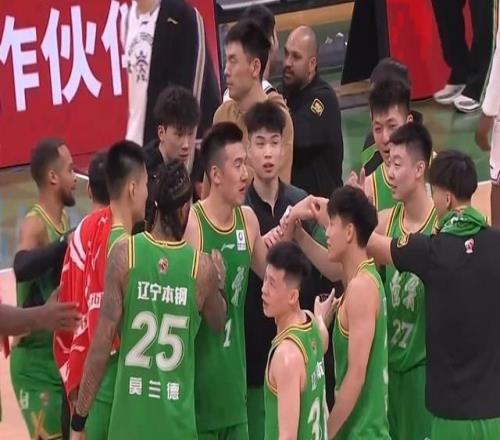 CBA最新排名：京粵5連勝爭第1遼廈晉難分高低浙江1勝4負(fù)惹爭議