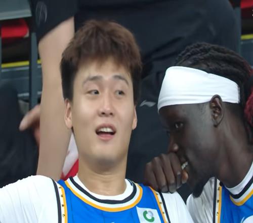 裝了2年！今砍23分5板6助，帶隊擊敗老東家名記：發(fā)揮正常了