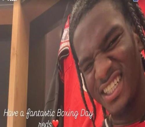 要不要一起分享全場(chǎng)最佳海文回復(fù)多古：當(dāng)然可以，兄弟