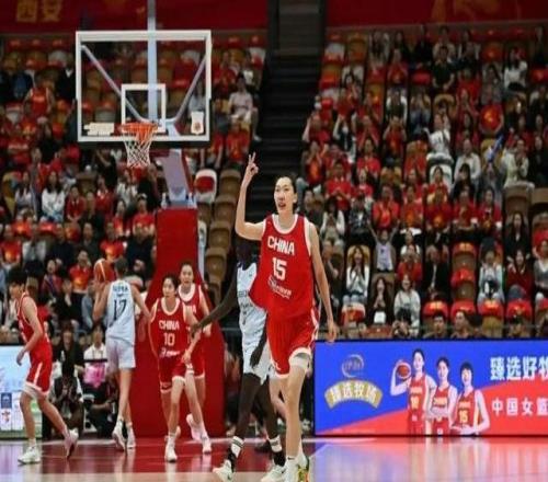 中國(guó)女籃公布15人集訓(xùn)名單未召入李夢(mèng)、李緣、王思雨