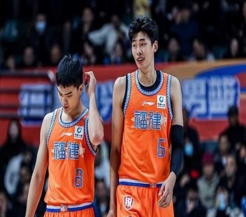 不容易，山東男籃加時戰(zhàn)勝福建取得跨年四連勝，邱彪可以請客了