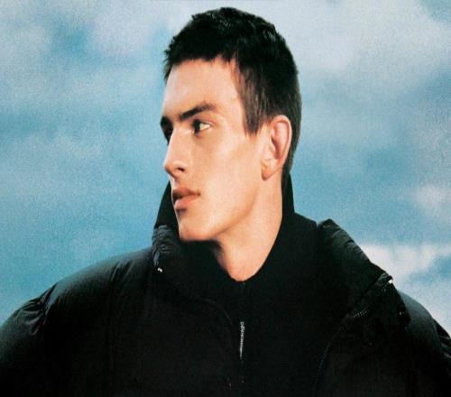 又到滑雪季，如何挑選既專業(yè)又時髦的雪場裝備