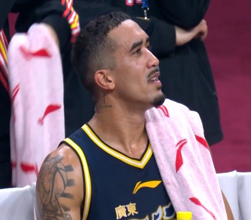 不得不說(shuō)！廣東隊(duì)外援奎因，不懂人情世故呀