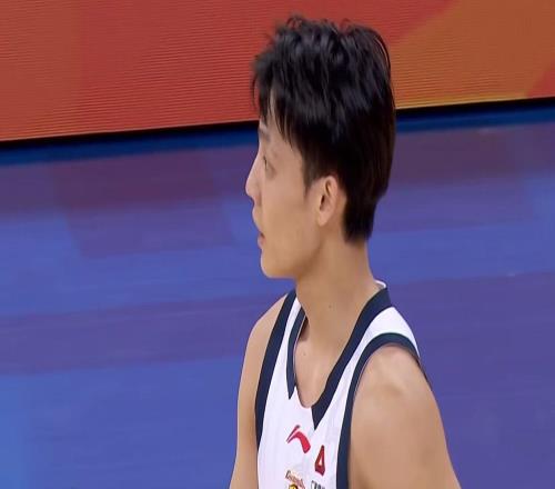 8連勝+唯一不敗！廣東“三王炸”打服全聯盟，保底能進總決賽了！