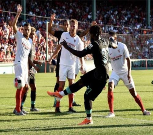 從利物浦福星到米蘭棄將，只用了3年時(shí)間，悍將被埃弗頓坑慘了