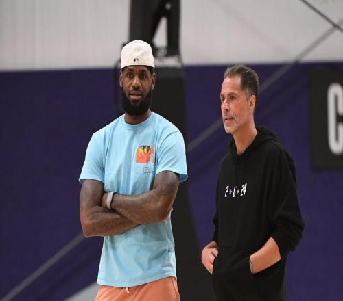 別有深意湖人經(jīng)理：今年休賽期我們致力于讓球隊年輕化