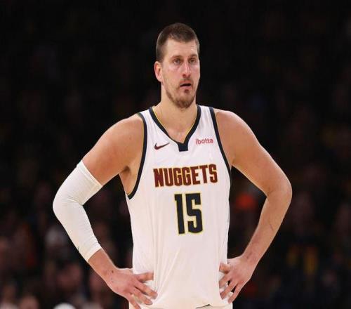 一夜消息：約基奇最新傷情出爐，2換1交易曝光，湖人遭遇傷病潮