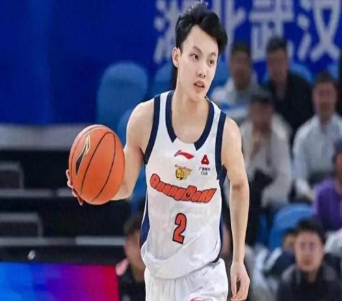 廣東3消息！徐杰深夜發(fā)聲，薩姆納霸氣回應，崔永熙復出時(shí)間確定