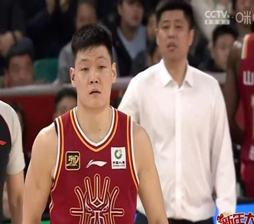 山西男篮试训新外援，1米93控卫有望加盟，NBA场均7.1分2.8篮板