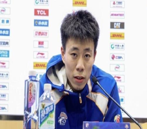 張鎮麟：今天領(lǐng)先之后有所放松，我們要充分磨合為季后賽做準備