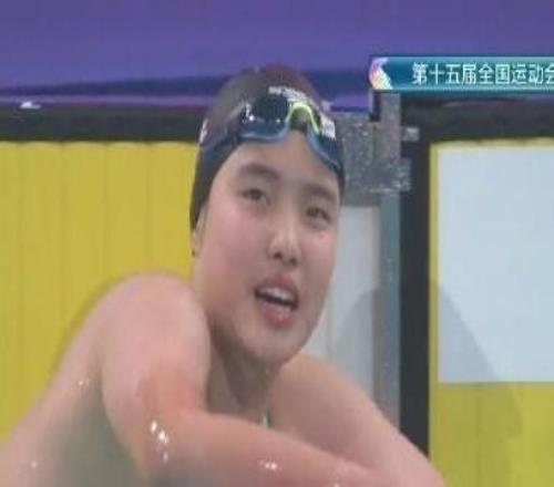 全運會(huì )女子200米混合泳：13歲于子迪刷新亞洲紀錄，收獲金牌