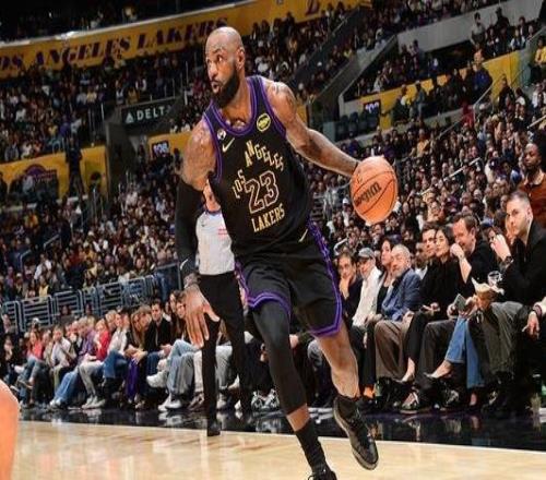 詹姆斯31+9+10東契奇27+12湖人主場大勝老鷹