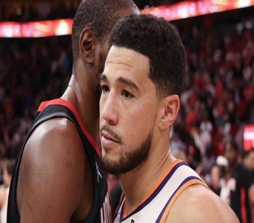 好兄弟，火箭隊(duì)杜蘭特投中制勝球，賽后太陽(yáng)布克對(duì)杜蘭特充滿敬意