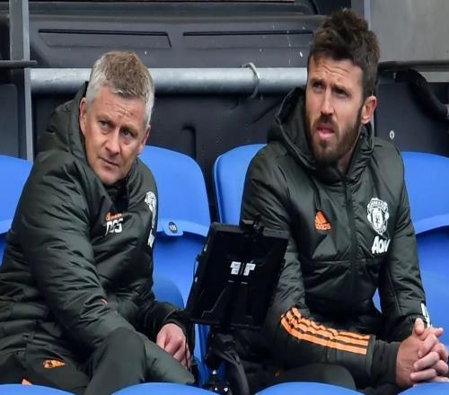 天空：曼聯(lián)已與索帥和卡里克會面，范尼也曾在候選名單中