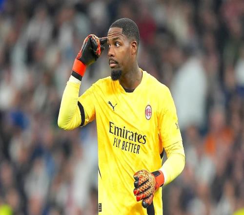 隊報：AC米蘭有望續(xù)約邁尼昂，守門員教練起到了很大的作用