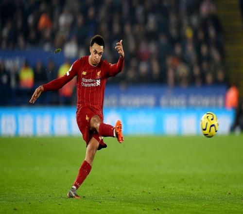 長傳去哪了斯洛特四大昏庸操作害慘利物浦，接班渣叔難如登天