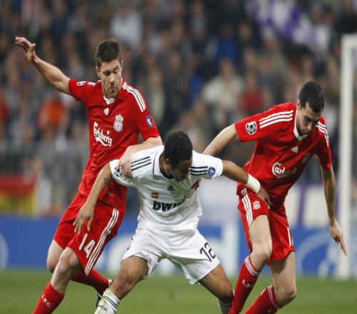 卡拉格：阿韋洛亞球員時代不算頂級，但他對自己實力認識不足