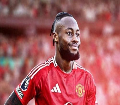 曼聯(lián)距離爭冠僅差兩到三筆關(guān)鍵引援專家詳解今夏補(bǔ)強(qiáng)藍(lán)圖