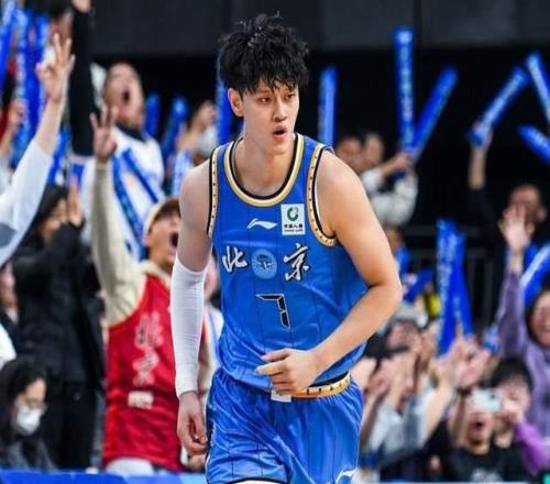 5049！CBA巔峰戰北京半場(chǎng)逆轉廣廈，孫銘徽里程碑一數據歷史第3