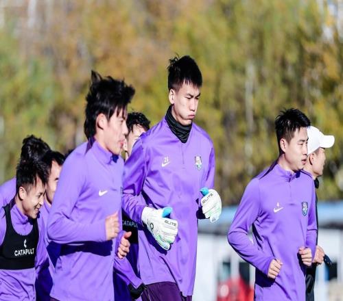 水滴之戰(zhàn)20分鐘售罄！津門(mén)虎成熟了，可球迷還停在“情緒聯(lián)賽”